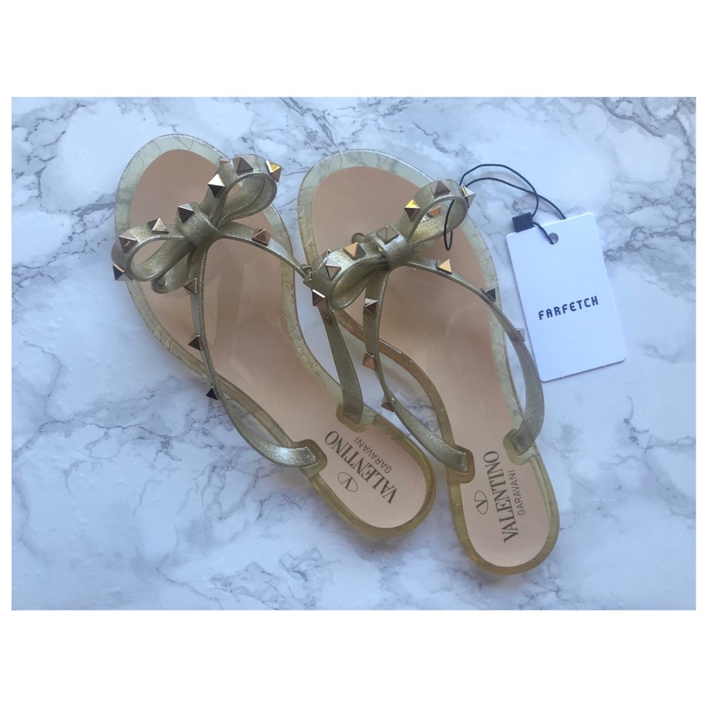 Brand New Valentino Garavani Rockstud Sandals